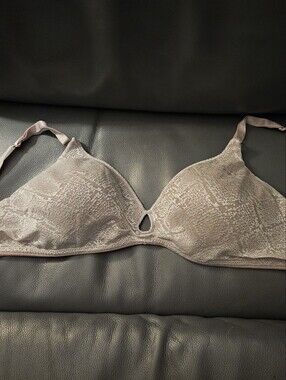 Wireless Everyday Bra in Mauve Taupe